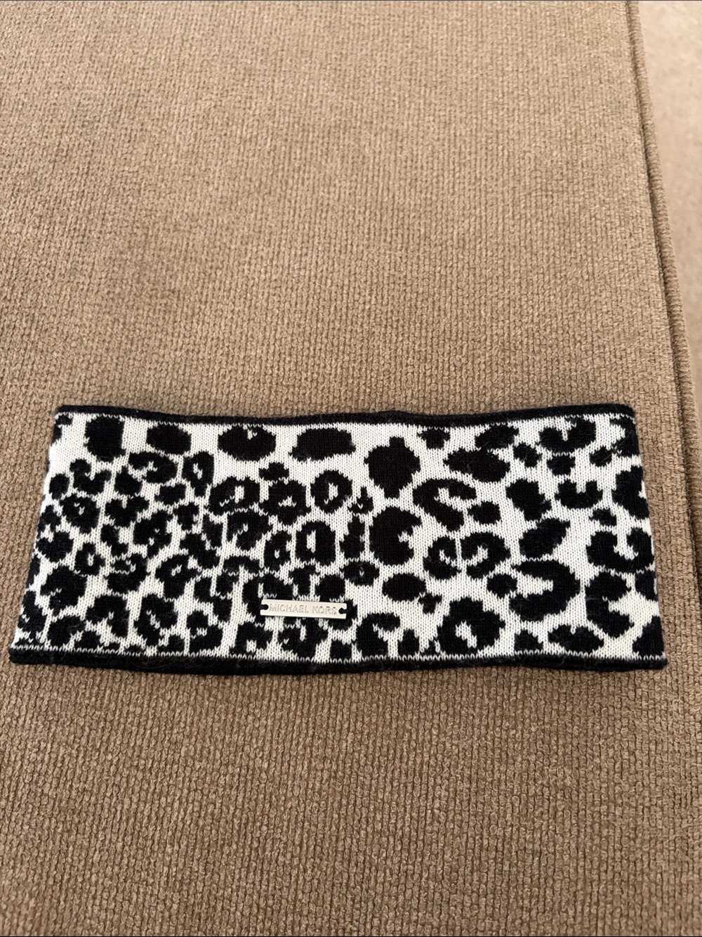 Michael Kors Black & White Leopard Knit Headband - Logo Plaque